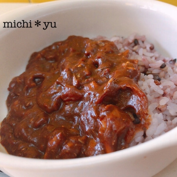 隠し味でコク旨‼ レンジで簡単サバ缶カレー